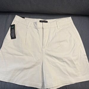 Banana Republic Women's Tan Pleat Front Short